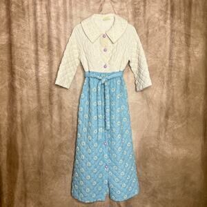 Vintage 60s Quilted Floral Two Tone Night Gown Robe Sleepwear Diamond Puffy Mod
